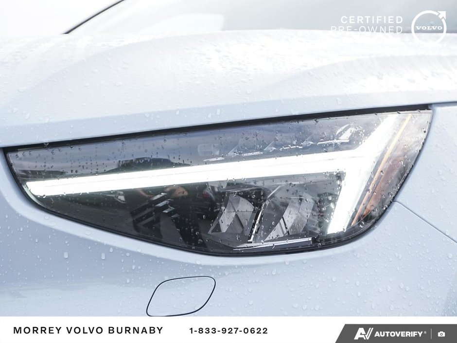 2025 Volvo XC40 Plus | Climate Package | Dark Theme-10