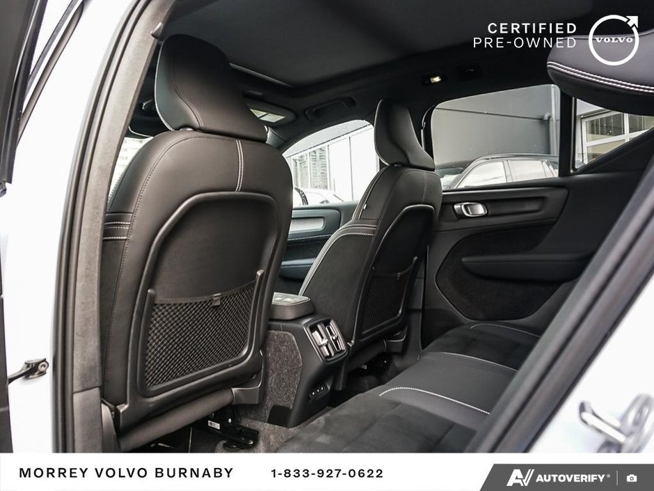 2025 Volvo XC40 Plus | Climate Package | Dark Theme-13