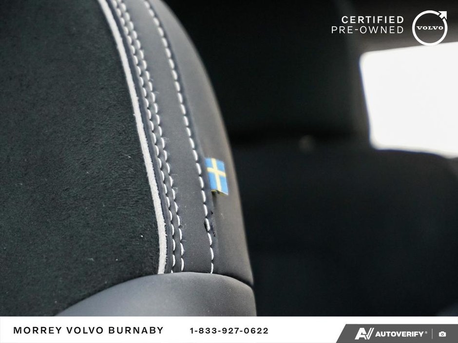 2025 Volvo XC40 Plus | Climate Package | Dark Theme-26