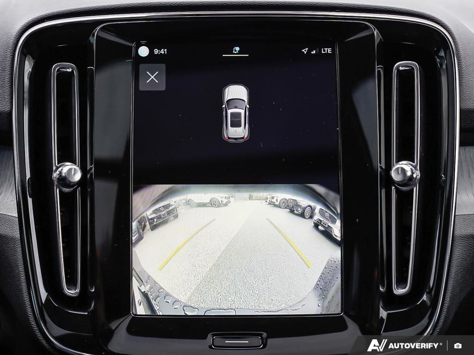 2025 Volvo XC40 Core - Climate Package | Panoramic Roof-26