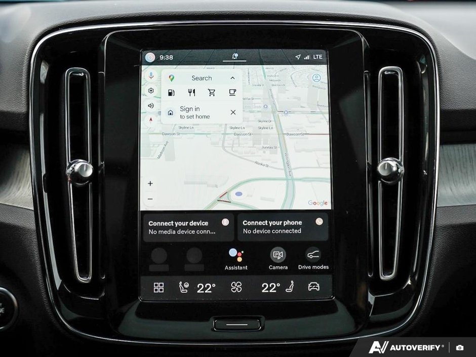 2025 Volvo XC40 Core - Climate Package | Panoramic Roof-20