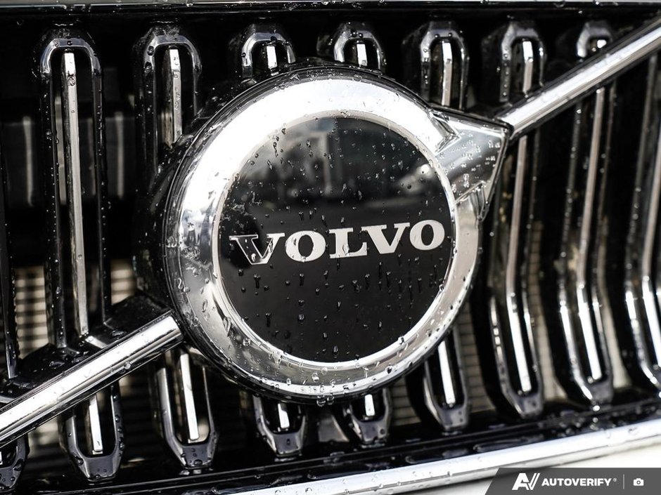 2025 Volvo XC40 Core • Climate - Low Mileage • 17,456KMs-8