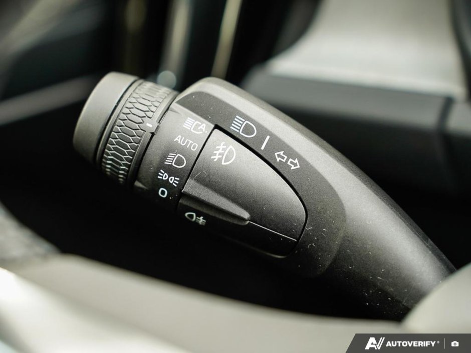 2025 Volvo XC40 Core • Climate - Low Mileage • 17,456KMs-15