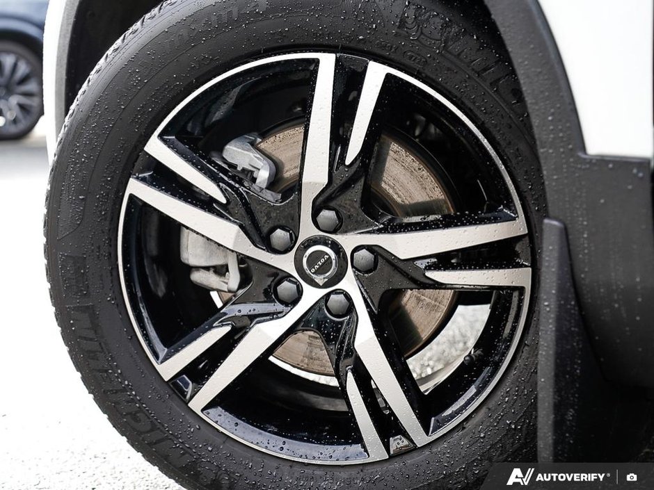 2025 Volvo XC40 Core • Climate - Low Mileage • 17,456KMs-5