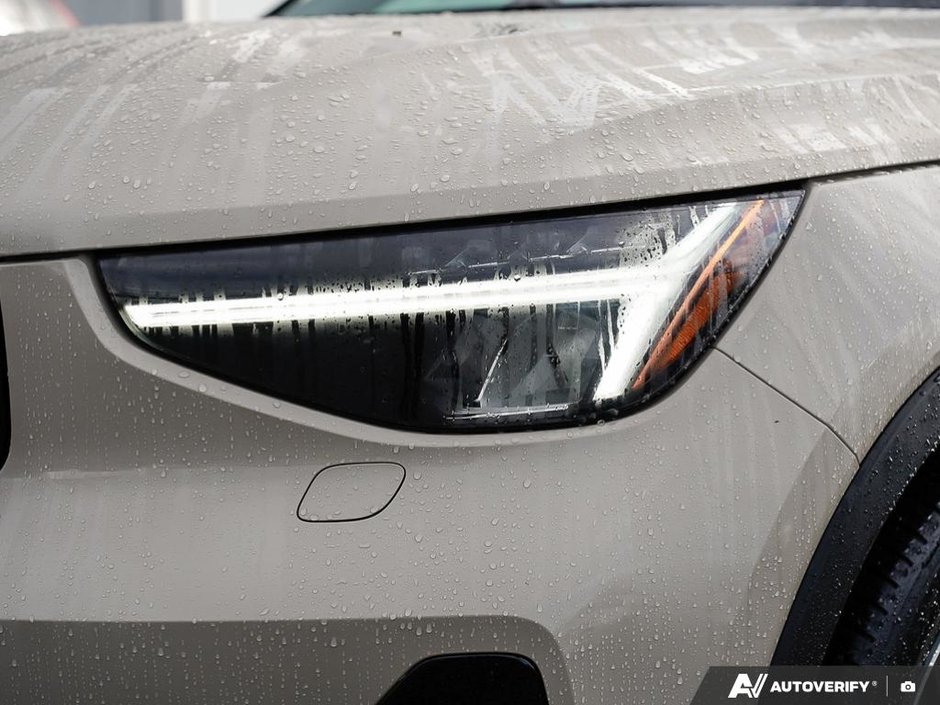 2025 Volvo XC40 Plus ~ Dark Theme | Climate Package-9