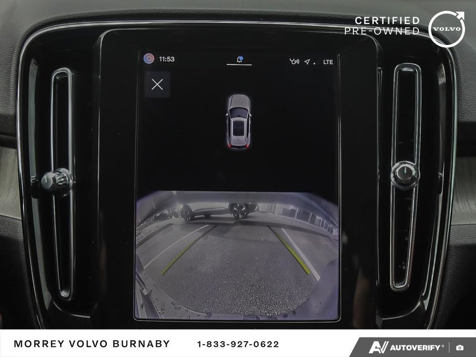 2025 Volvo XC40 Core • In Stock - AWD • Low Mileage-26