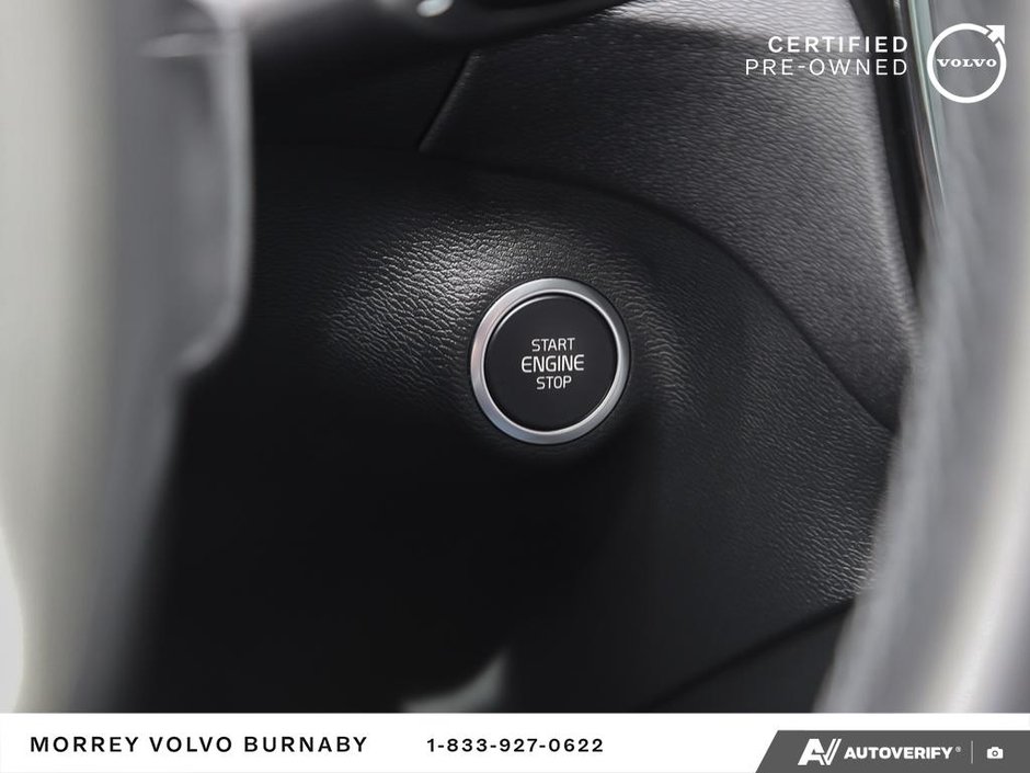 2025 Volvo XC40 Core • In Stock - AWD • Low Mileage-27