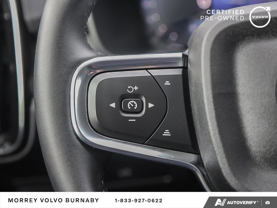 2025 Volvo XC40 Core • In Stock - AWD • Low Mileage-18