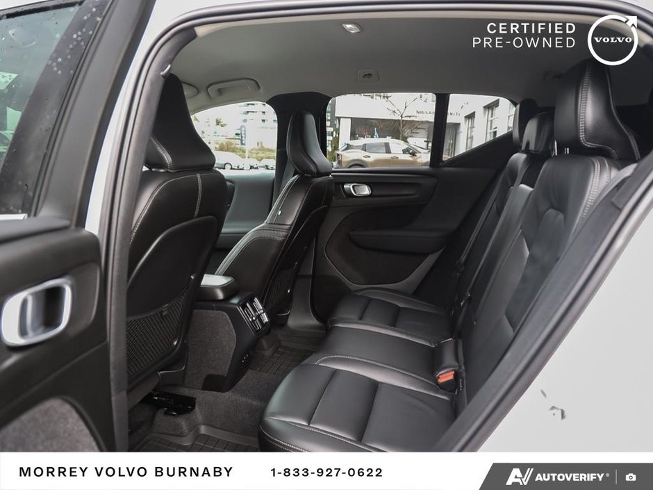2025 Volvo XC40 Core • In Stock - AWD • Low Mileage-24