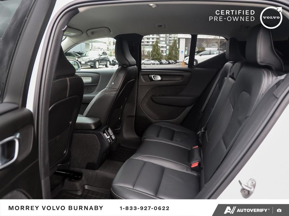 2025 Volvo XC40 Core Bright Theme-24