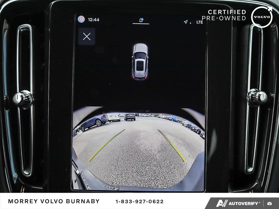 2025 Volvo XC40 Core • In Stock - AWD • BLACK on BLACK-26