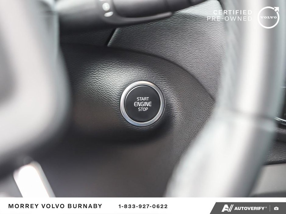 2025 Volvo XC40 Core • In Stock - AWD • BLACK on BLACK-27