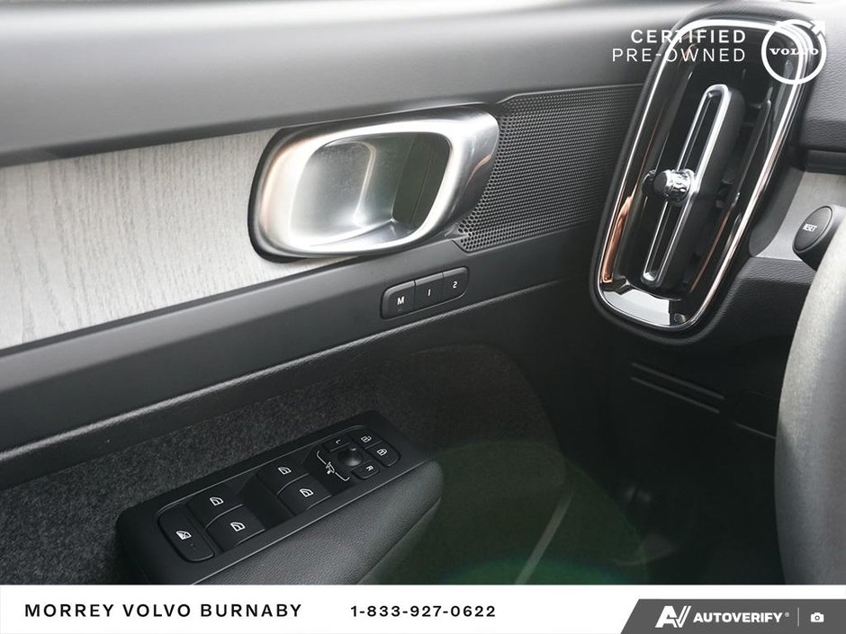 2025 Volvo XC40 Core | Local BC Vehicle – Climate Package-20