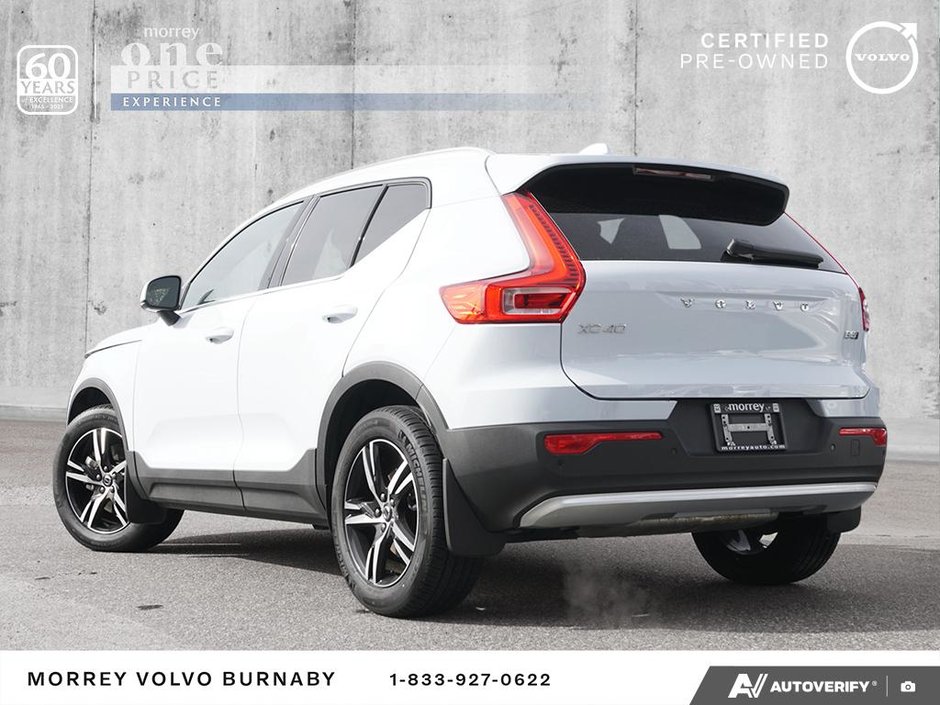 2025 Volvo XC40 Core | Local BC Vehicle – Climate Package-4