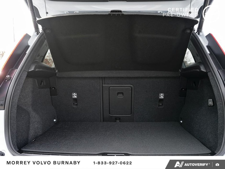 2025 Volvo XC40 Plus • AWD Mild Hybrid - Finance from 3.49%-12