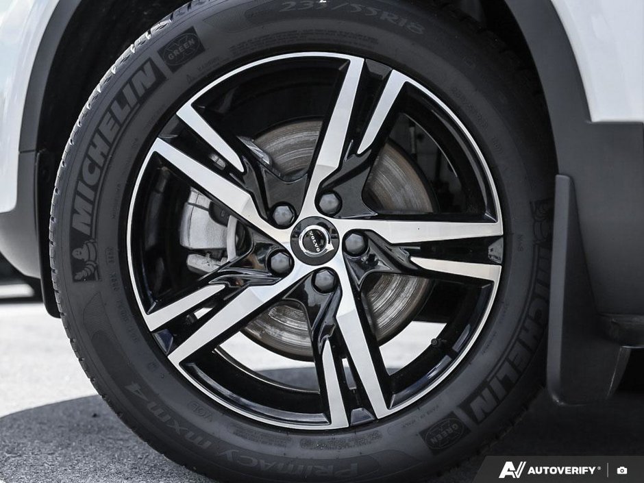 2025 Volvo XC40 Core - Low Kilometres | Climate Package-5