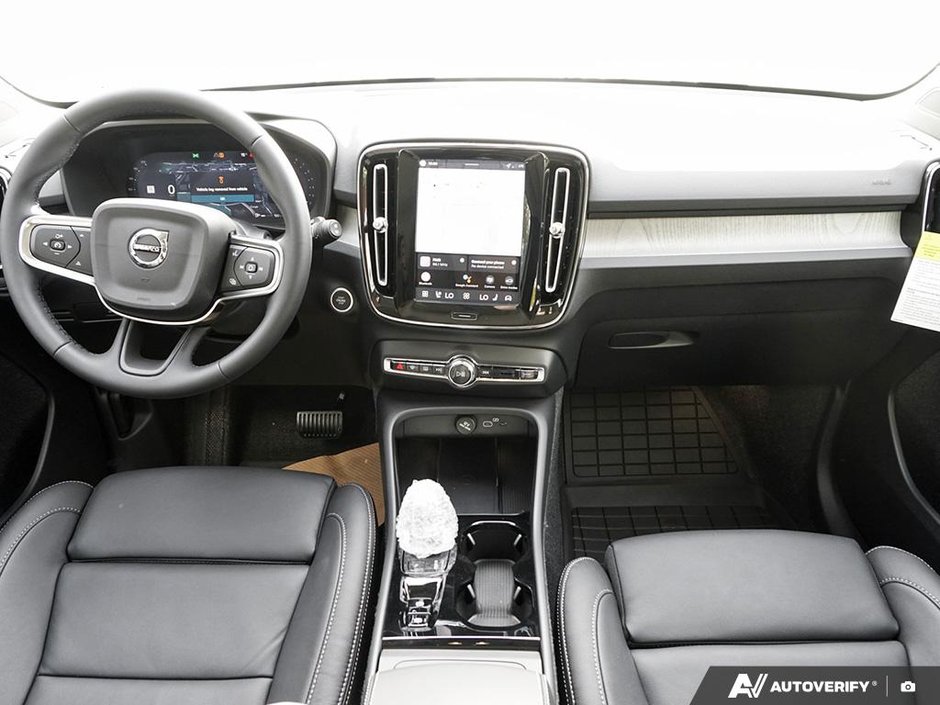 2026 Volvo XC40 Plus (Dark Theme)-13