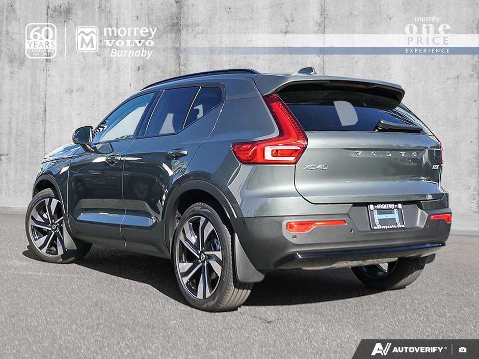 2026 Volvo XC40 Plus (Dark Theme)-3