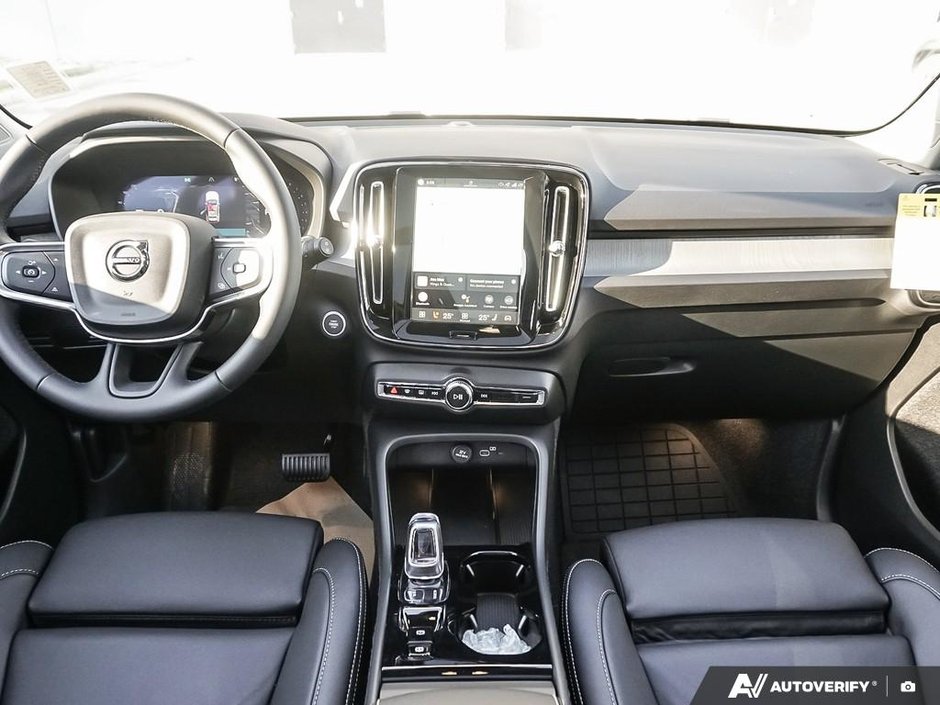2026 Volvo XC40 Plus (Dark Theme)-14