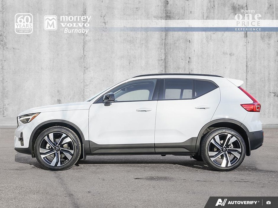 2026 Volvo XC40 Plus (Dark Theme)-2
