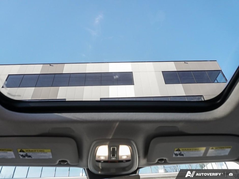 2026 Volvo XC40 Plus (Dark Theme)-13