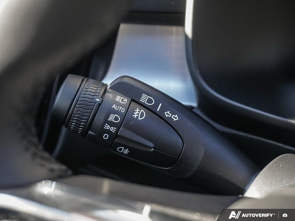 2026 Volvo XC40 Ultra Black Edition-18