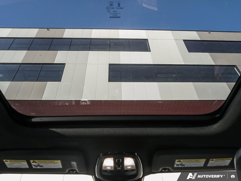 2026 Volvo XC40 Ultra Black Edition-13