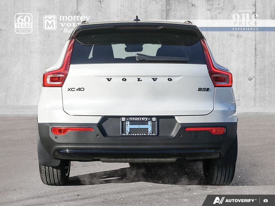 2026 Volvo XC40 Ultra Black Edition-4