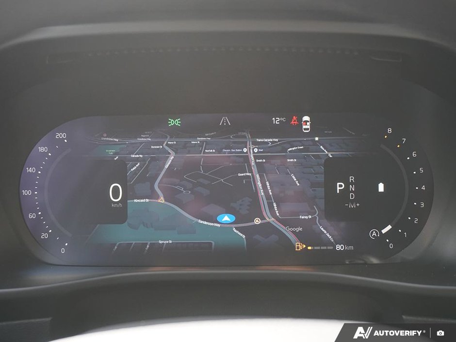 2026 Volvo XC40 Plus (Dark Theme)-17