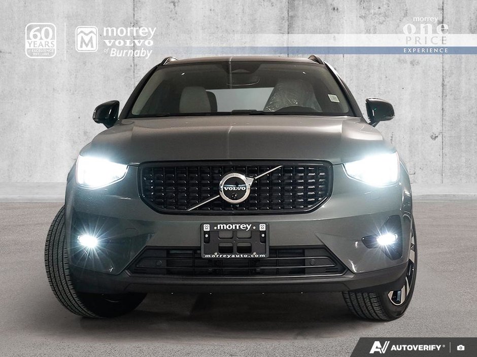 2026 Volvo XC40 Ultra (Dark Theme)-1