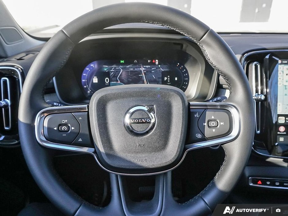 2026 Volvo XC40 Ultra (Dark Theme)-16
