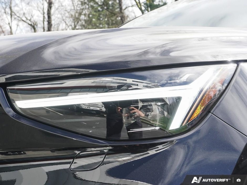 2026 Volvo XC40 Ultra (Dark Theme)-9