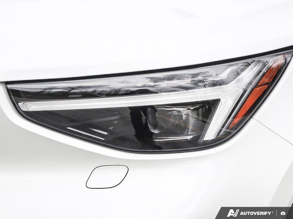 2026 Volvo XC40 Ultra (Dark Theme)-9