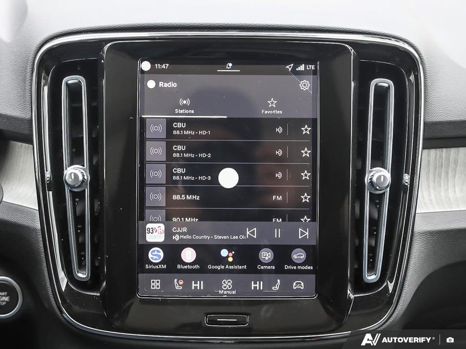 2026 Volvo XC40 Ultra (Dark Theme)-20