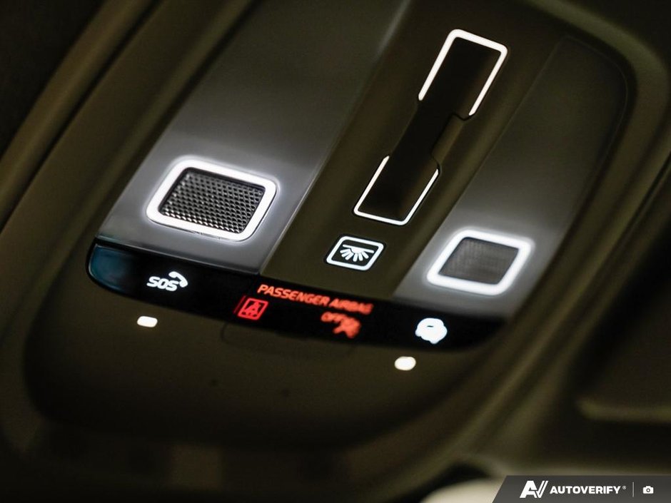 2026 Volvo XC40 Ultra (Dark Theme)-21