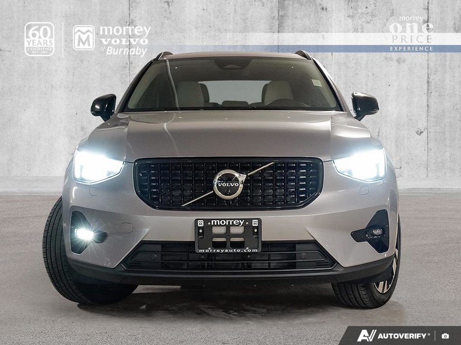 2026 Volvo XC40 Ultra (Dark Theme)-1