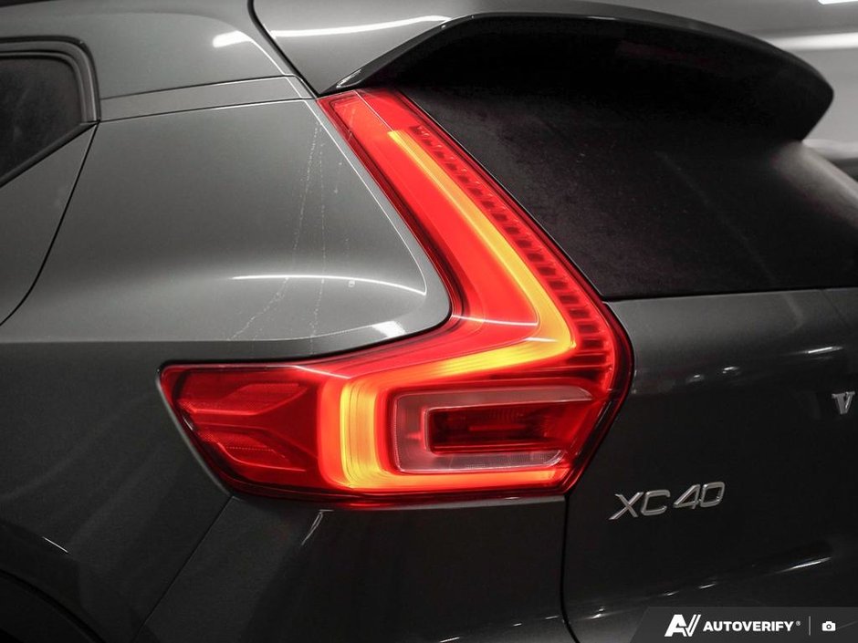 2026 Volvo XC40 Plus (Dark Theme)-11