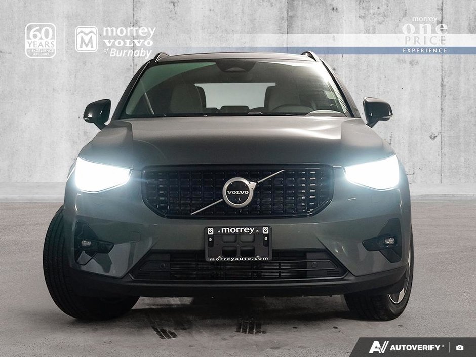 2026 Volvo XC40 Plus (Dark Theme)-1