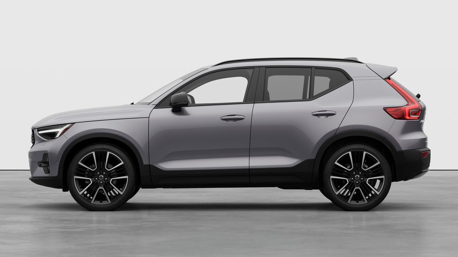 2026 Volvo XC40 Ultra (Dark Theme)-7