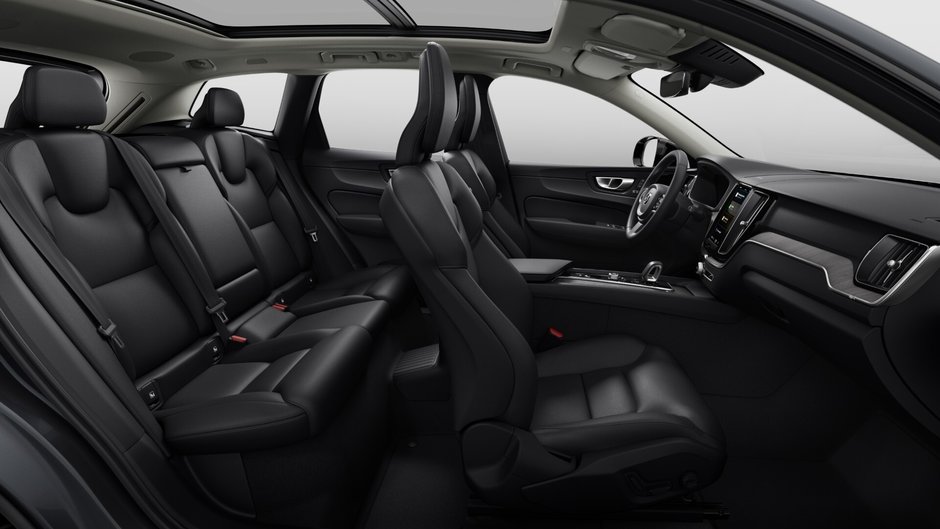 2025 Volvo XC60 Plug-in Hybrid Plus-10