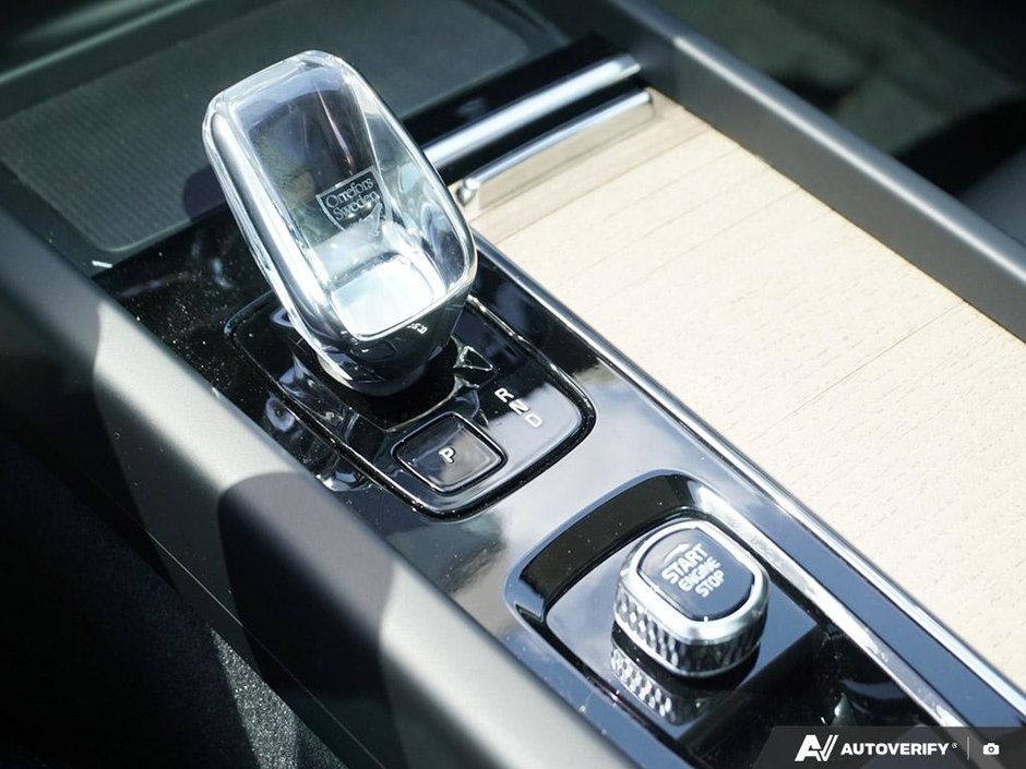 2026 Volvo XC60 Plug-in hybrid Ultra-22
