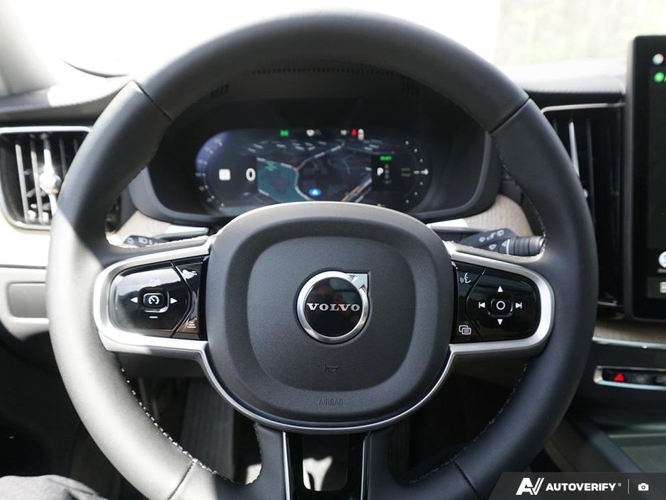 2026 Volvo XC60 Plug-in hybrid Ultra-16