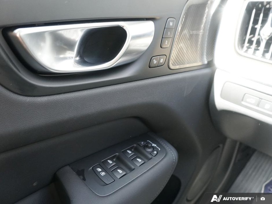 2026 Volvo XC60 Plug-in hybrid Ultra-20