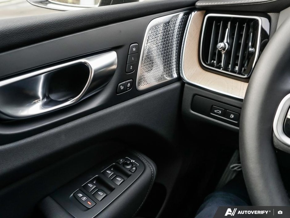 2026 Volvo XC60 Plug-in hybrid Ultra-20