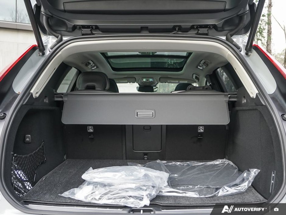 2026 Volvo XC60 Plug-in hybrid Ultra-11