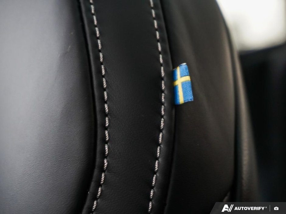 2026 Volvo XC60 Plug-in hybrid Ultra-25