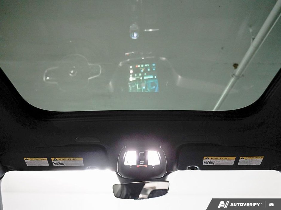 2026 Volvo XC60 Plug-in hybrid Ultra Black Edition-25