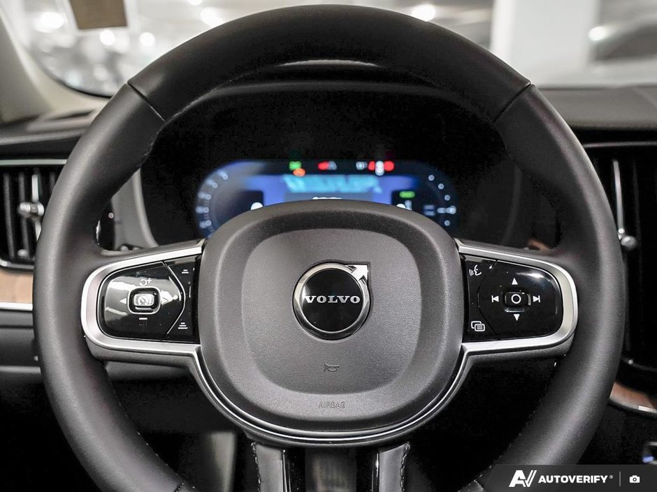 2026 Volvo XC60 Plug-in hybrid Ultra-13