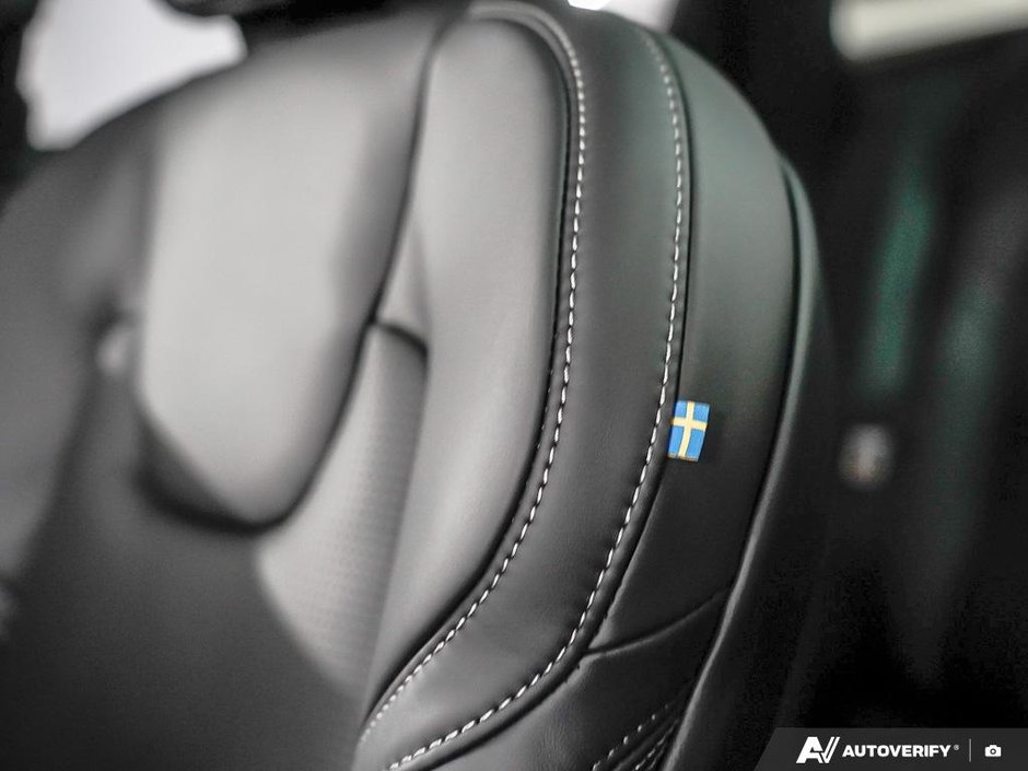 2026 Volvo XC60 Plug-in hybrid Ultra-22