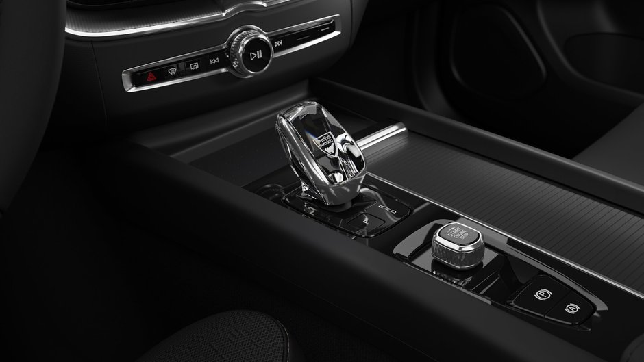 2026 Volvo XC60 Plug-In Hybrid T8 AWD Polestar Engineered-10